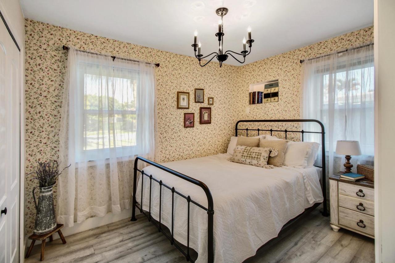 Private Heated Pool Oasis Pet-Friendly Retreat Short Or Long Stays Sleeps 2-8 Ppl Pompano Beach Luaran gambar